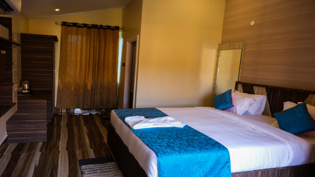 luxury Bed at Near Tampara Lake , Chatrapur | Tampara Resort